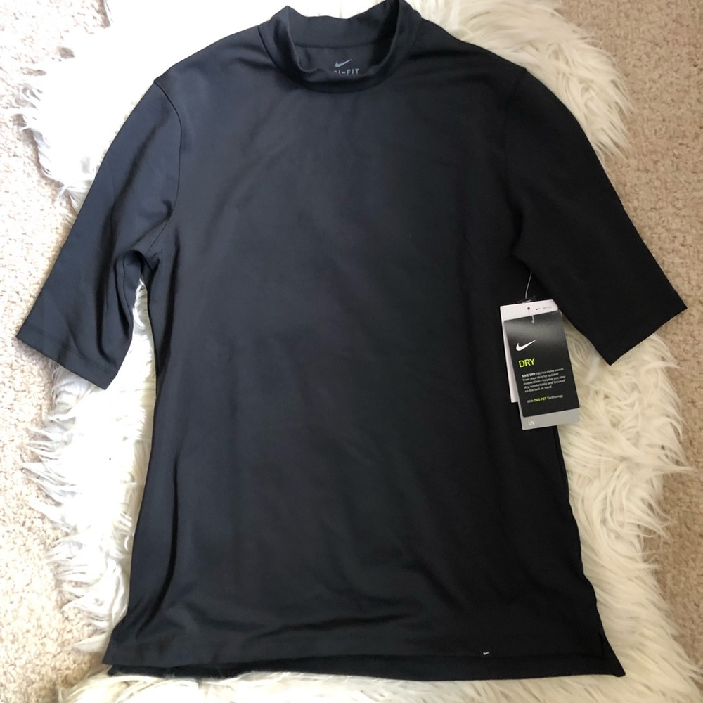 NWT Nike women’s mock neck golf short sleeve top S